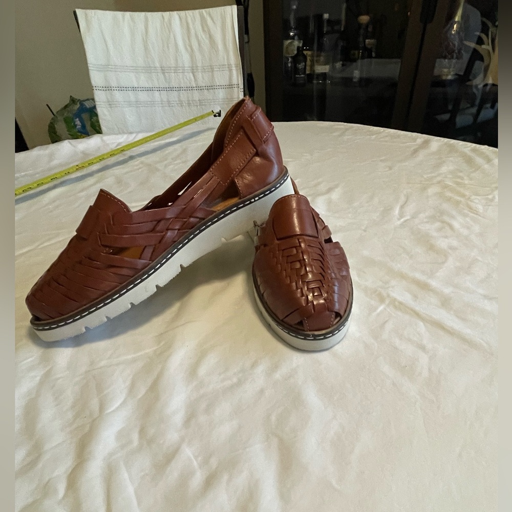 Huaraches Sandals Size 8 Like New